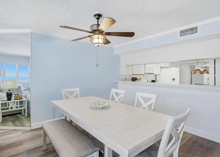 1109 * Clearwater Beach